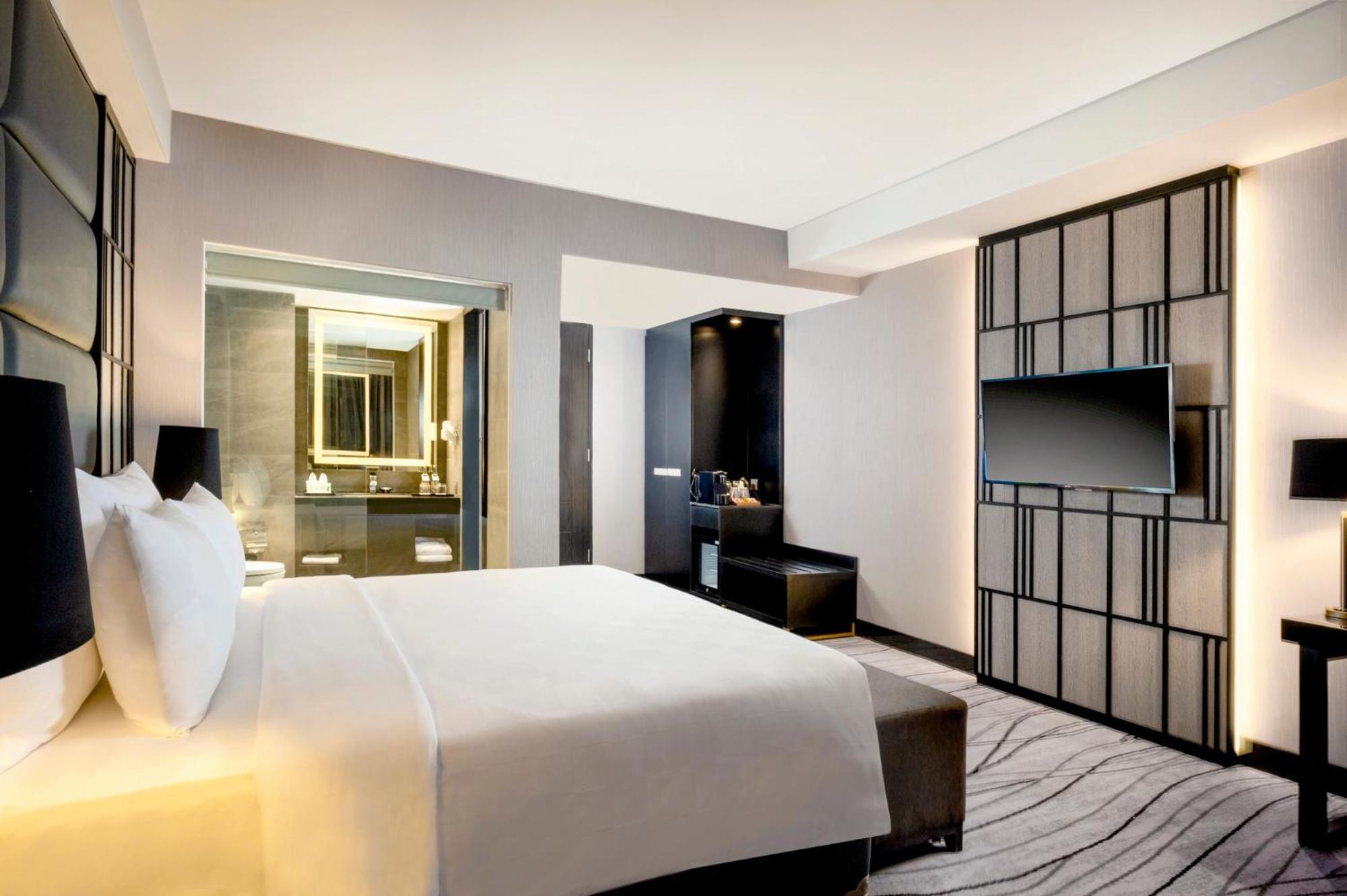 Grand Swiss-Belhotel Darmo Сурабая Екстериор снимка